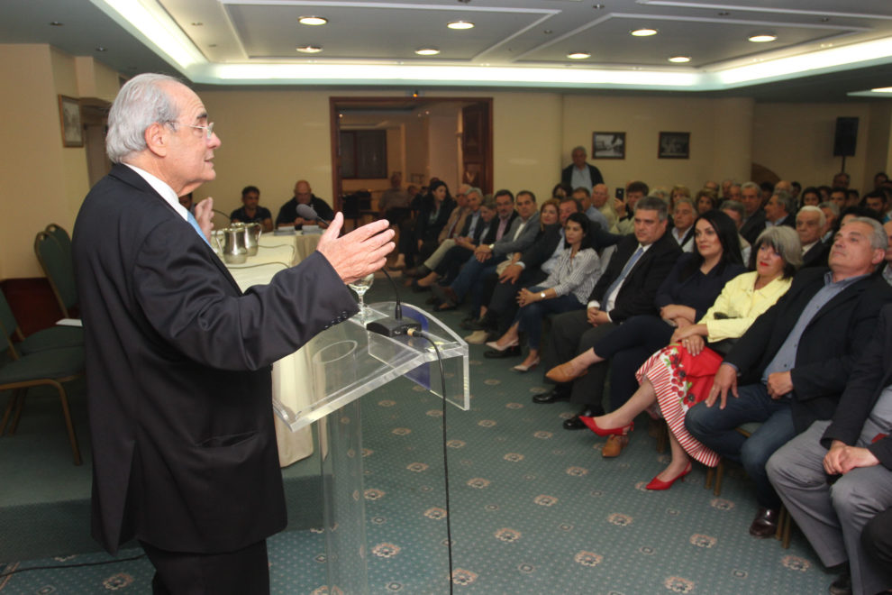 Βασίλης Μιχαλολιάκος : «Τη μάχη που δίνουμε για τις ευρωεκλογές τη χρωστάμε στον Εθνάρχη Κωνσταντίνο Καραμανλή»
