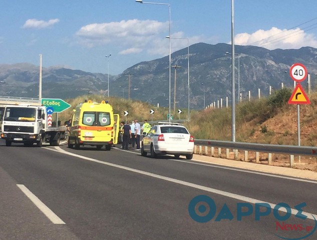 Τροχαίο ατύχημα με τραυματισμό στον περιμετρικό της Καλαμάτας (φωτογραφίες)