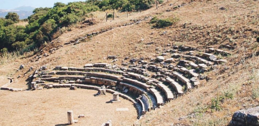 Υπουργείο Πολιτισμού κατά Σταύρου Μπένου για το Αρχαίο Θέατρο Ορχομενού Αρκαδίας