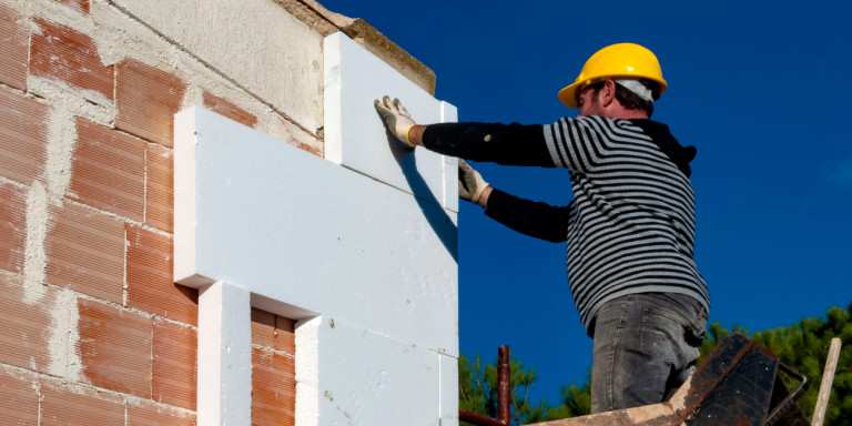 Εξοικονομώ κατ’ οίκον: Οι επενδύσεις μαζί με τη συμμετοχή ιδιωτών, αναμένεται ότι θα φτάσουν τα 400 εκατ. Ευρώ