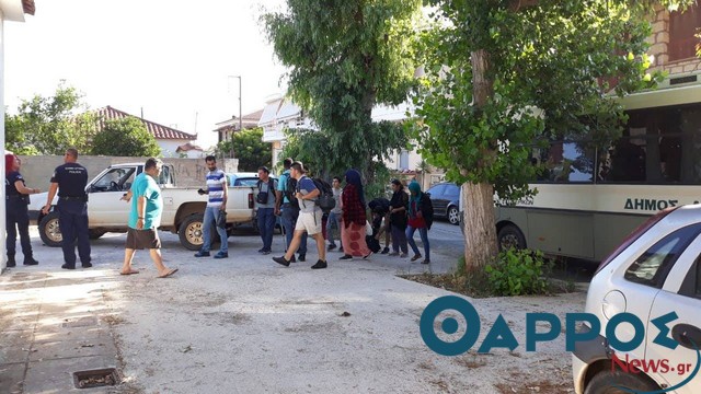 Εντοπίστηκαν 45 μετανάστες στο Στόμιο Φιλιατρών (φωτογραφίες)