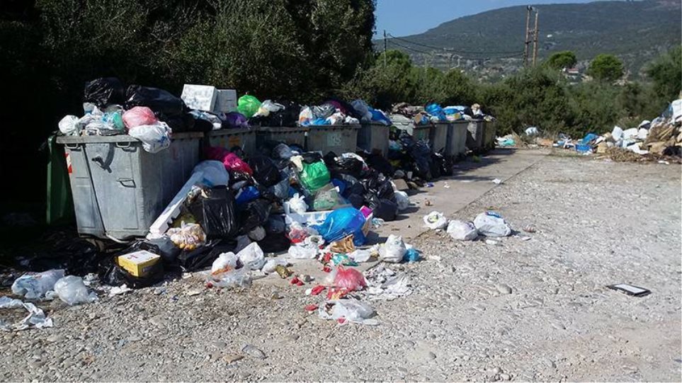 «Πνίγηκε» στο σκουπίδι η ορεινή Μάνη