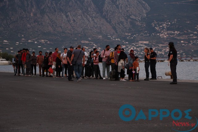 111 μετανάστες έφτασαν στην Καλαμάτα (φωτογραφίες και βίντεο)