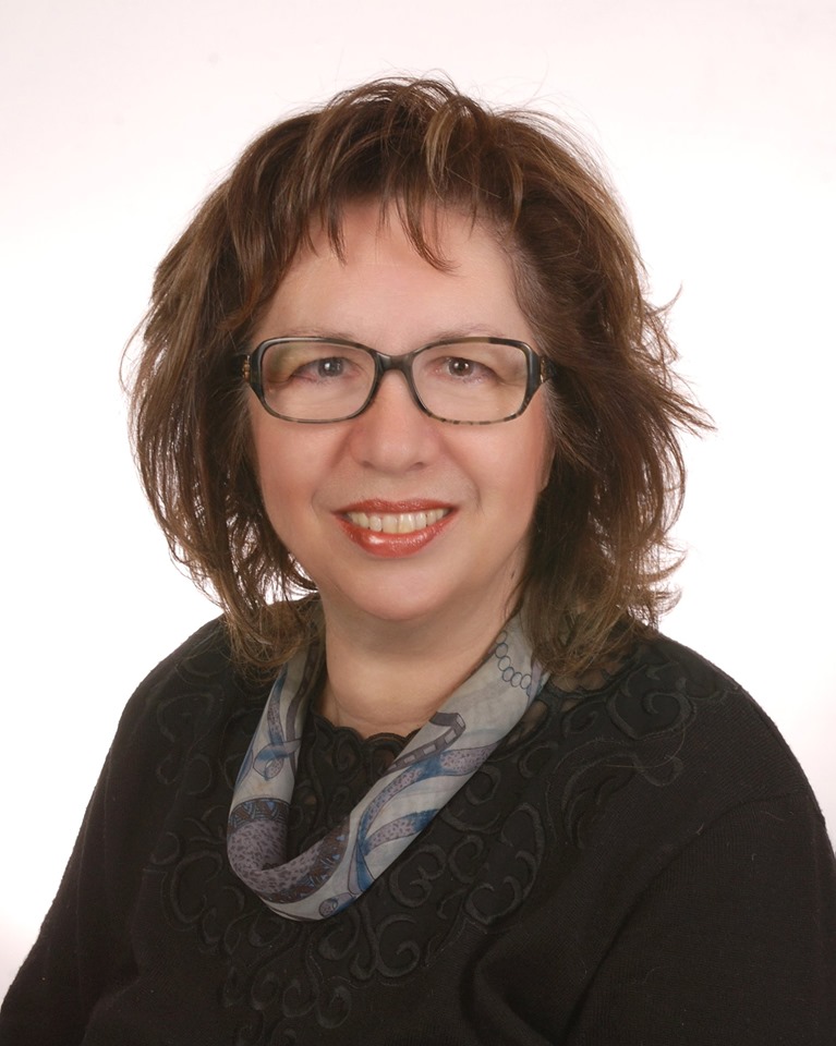 «Πίσω από τους χειμώνες» της Ράνιας Λυμπεροπούλου…