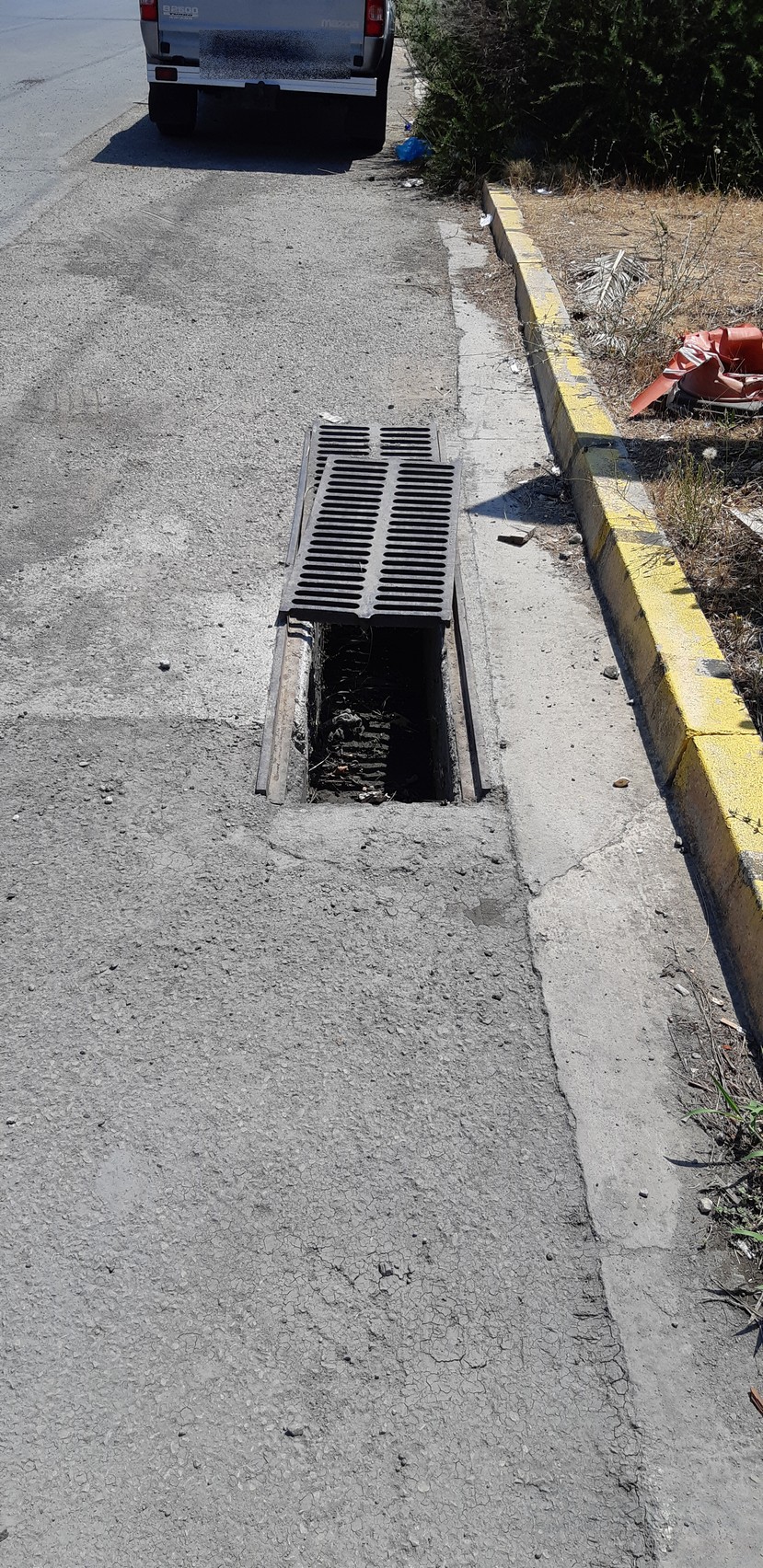 Ξεσκέπαστο φρεάτιο