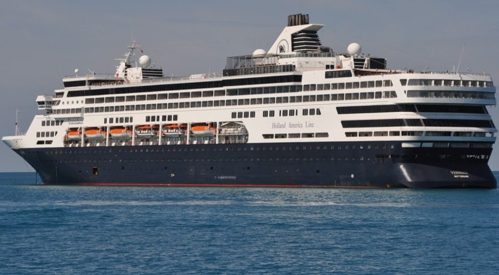 50χρονη επιβάτιδα πλοίου διακομίστηκε στο νοσοκομείο Καλαμάτας