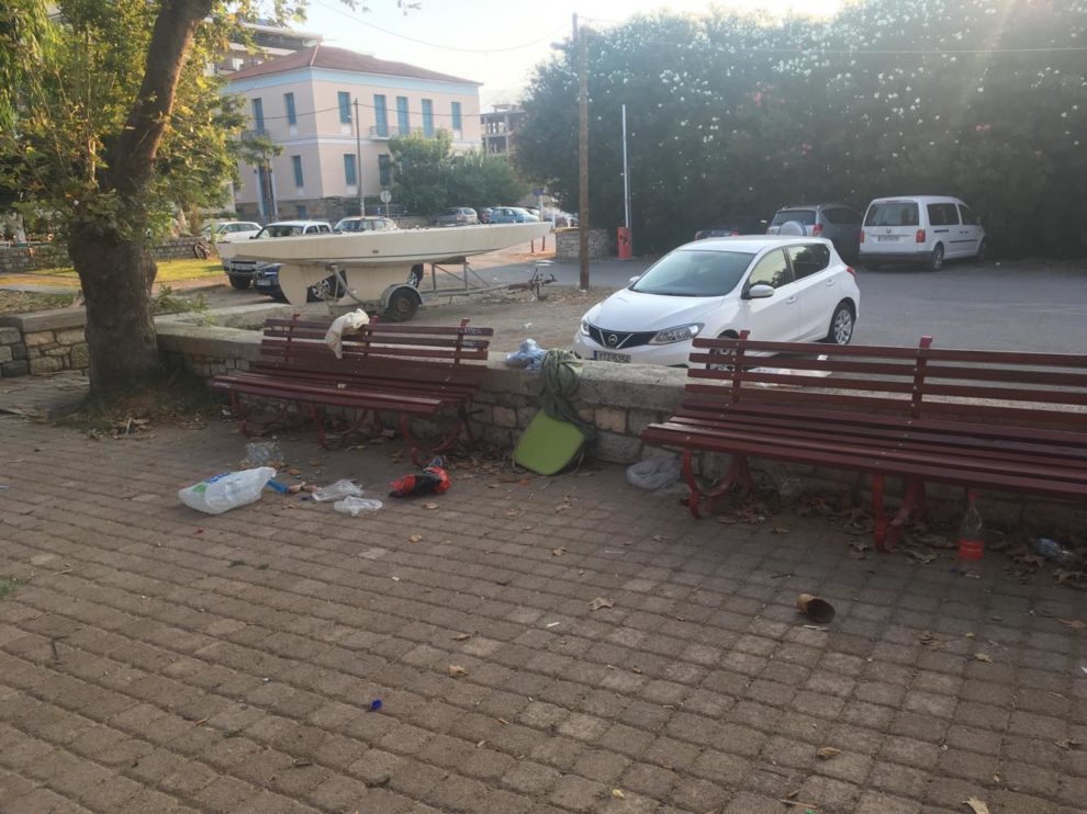 Tραγική κατάσταση στο παρκάκι του Πανελληνίου!