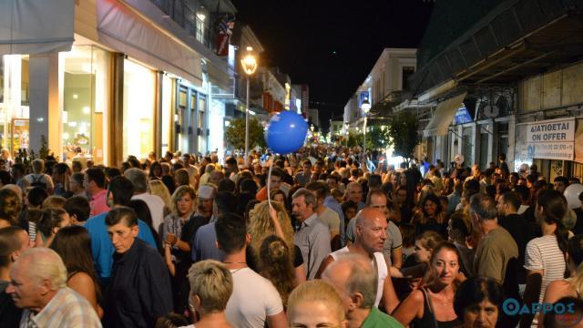 Ζητάμε την απόσυρση της εκπτωτικής βραδιάς εκτός ωραρίου λόγω έξαρσης της πανδημίας