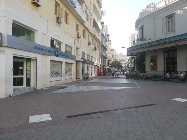 Πεζόδρομοι… καφέ στην πλατεία Βασ. Γεωργίου