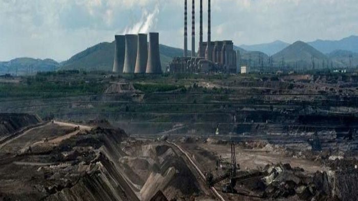 Λουκέτο (;) στη λιγνιτική μονάδα στη Μεγαλόπολη