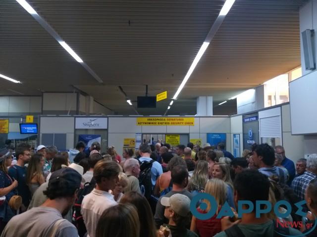 Χειροπέδες σε 10 αλλοδαπούς στο αεροδρόμιο μέσα στο Σαββατοκύριακο