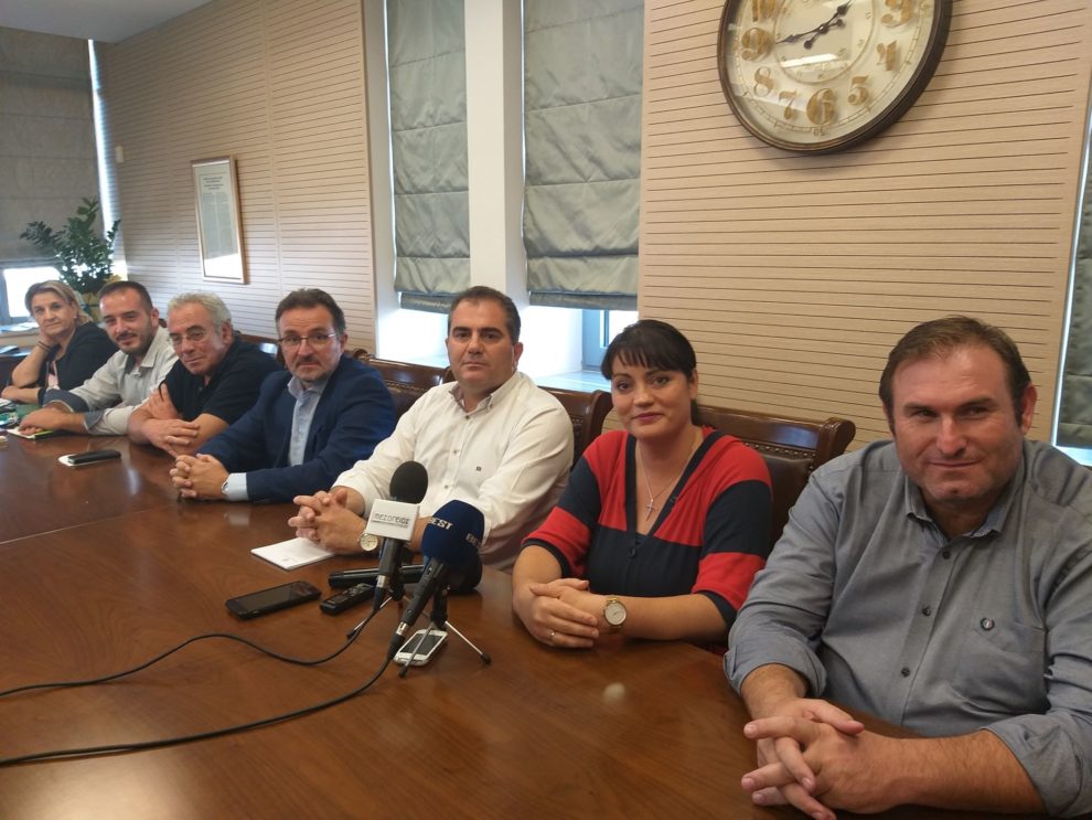 Συνεργασία χωρίς εκβιασμούς και ομηρία του δημάρχου