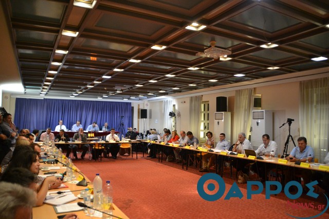 Παιχνίδι εντυπώσεων στην πρώτη συνεδρίαση του Περιφερειακού Συμβουλίου