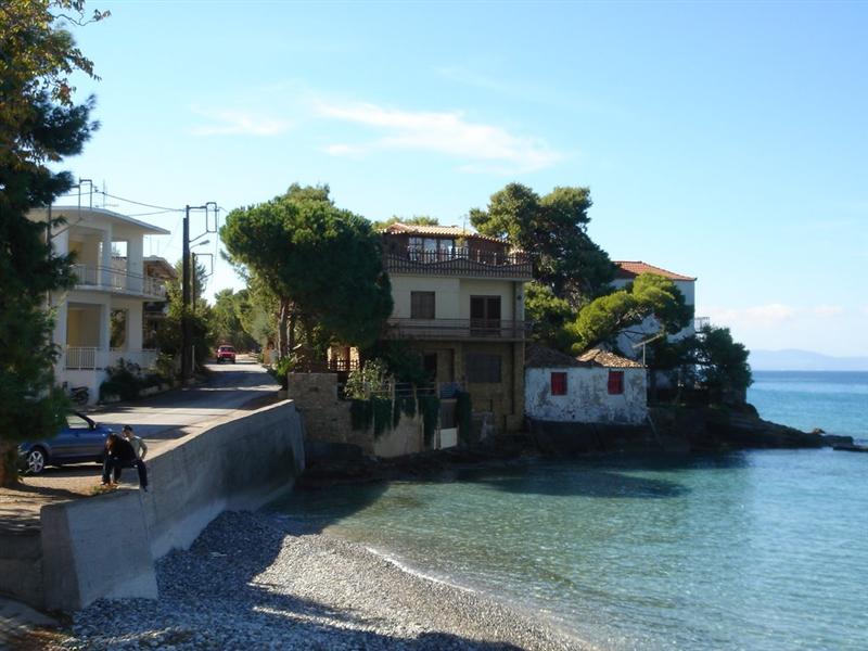 Ανάδοχος για την πράξη εφαρμογής  της μελέτης στη Μικρή Μαντίνεια