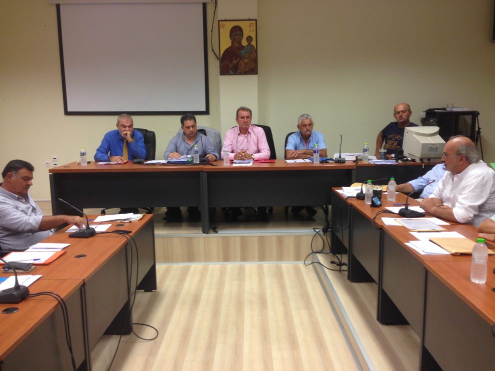 Γιώργος Λεβεντάκης: «Οι πολίτες της Κυπαρισσίας δε θα πρέπει να πίνουν νερό»