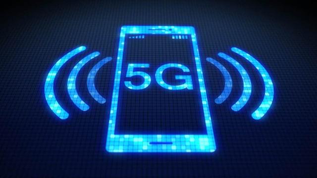 Βασίλης Κοσμόπουλος για το 5G: «Πειραματόζωο» η Καλαμάτα προς όφελος ιδιωτικής εταιρείας
