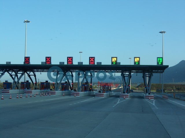 Μετέφερε παράνομα αλλοδαπούς για να δουλέψουν στη Μεσσηνία