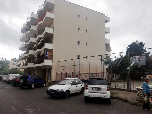 Μέσα σε μια ώρα κλέφτες  «σάρωσαν» διαμέρισμα στη Βύρωνος