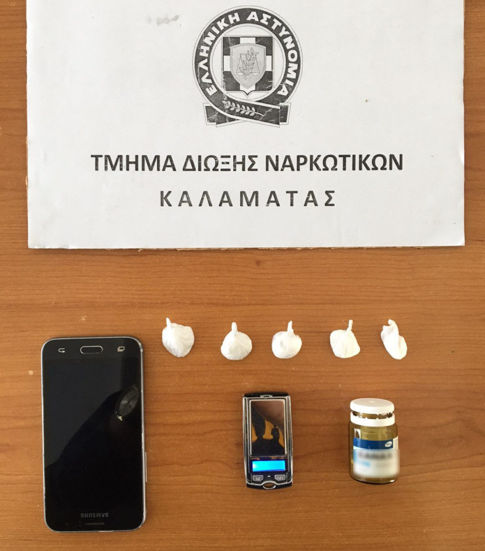Καλαμάτα: Ο αστυνομικός σκύλος εντόπισε τα ναρκωτικά σε σπίτι 30χρονου