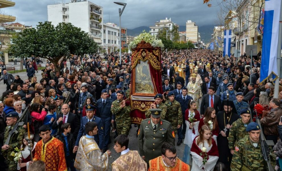 Καλαμάτα: Ανοικτά τα καταστήματα την Κυριακή μετά την περιφορά