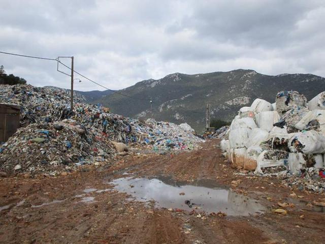 Για άλλο ένα χρόνο υπέγραψε σύμβαση  για τα σκουπίδια ο Δήμος Καλαμάτας