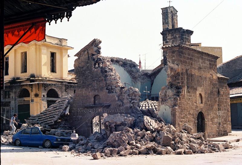 29 χρόνια από τον καταστροφικό σεισμό της Καλαμάτας (σπάνιες φωτογραφίες και βίντεο)