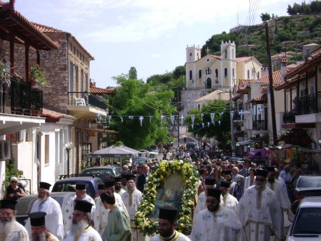 Γιορτάζει την Πεντηκοστή και το Άγιο Πνεύμα παρουσία  Προκόπη Παυλόπουλου η Κυπαρισσία