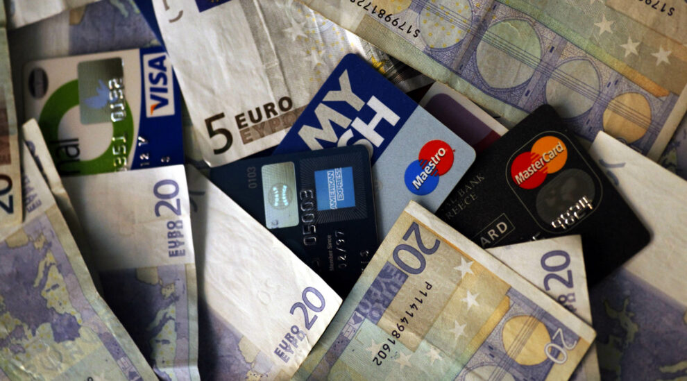 Έγινε η φορολοταρία για τις αποδείξεις του Απριλίου- Δείτε αν κερδίσατε