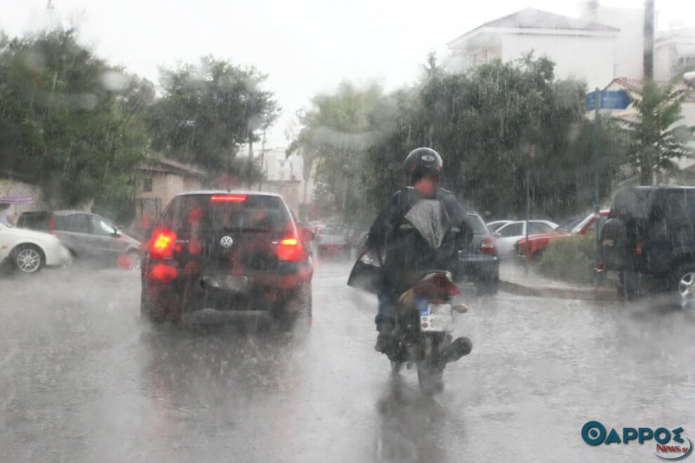 Οι πλημμυρισμένοι δρόμοι και ο Π. Νίκας που έχει υποστεί μπούλινγκ