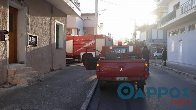 Φωτιά σε μονοκατοικία στην οδό Καλλιπατείρας  (φωτογραφίες)