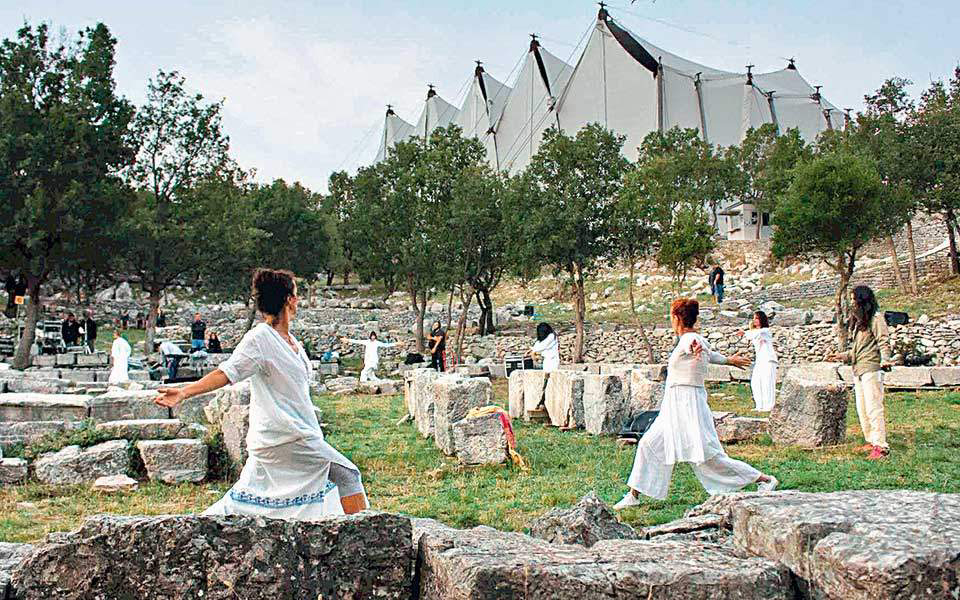 Επικούριος Απόλλωνας: Γέμισε κόσμο ο «Παρθενώνας» της Πελοποννήσου