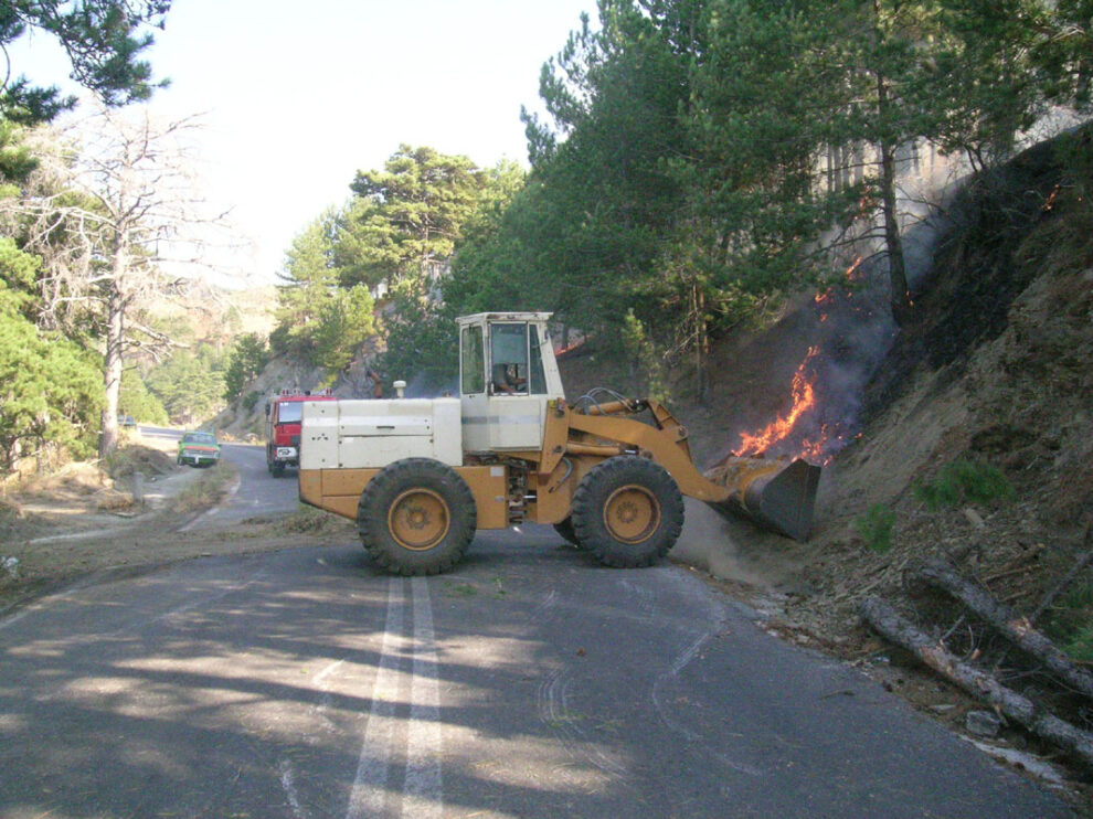 Συνεχίζεται η συντήρηση δασικών δρόμων σε Ταΰγετο και Δάσος Βασιλικής