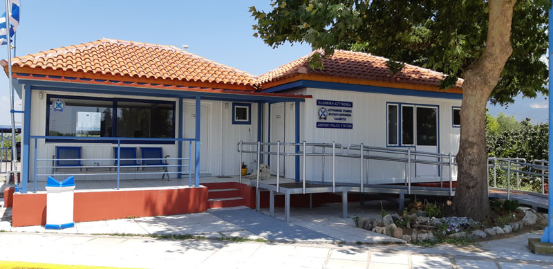 Τα κυκλώματα διακινητών μεταναστών πέφτουν  επάνω στον «τοίχο» του Αστυνομικού Σταθμού του αεροδρομίου Καλαμάτας