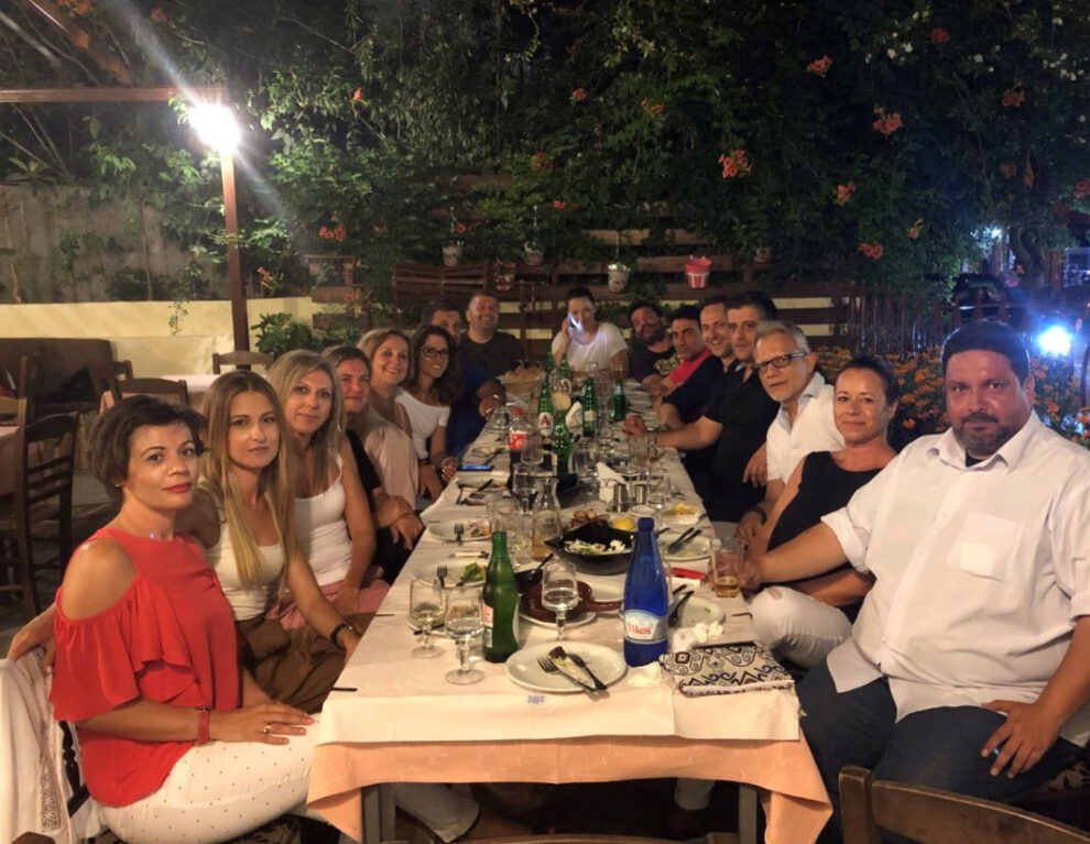 Συνάντηση μαθητών της Γ’ Λυκείου της Κυπαρισσίας  23 χρόνια μετά!