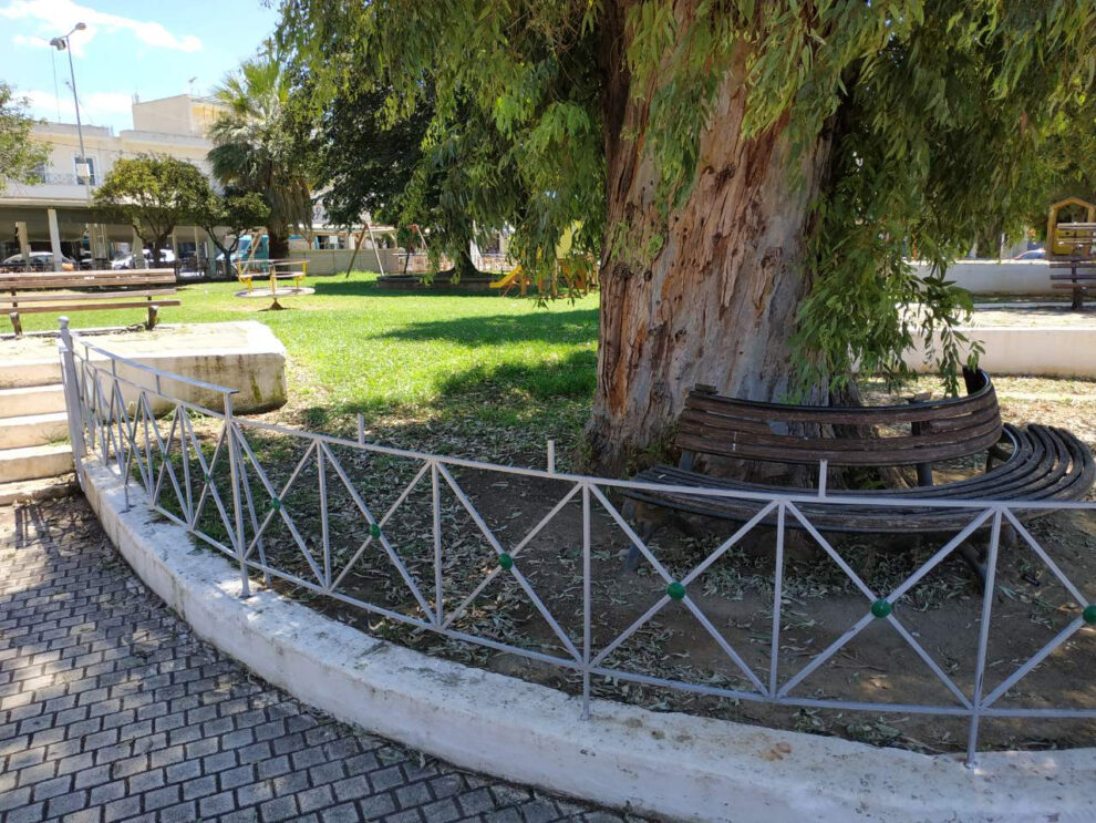 Φιλιατρά: Βανδαλισμοί στην πλατεία, αναστάτωση στην τοπική κοινωνία