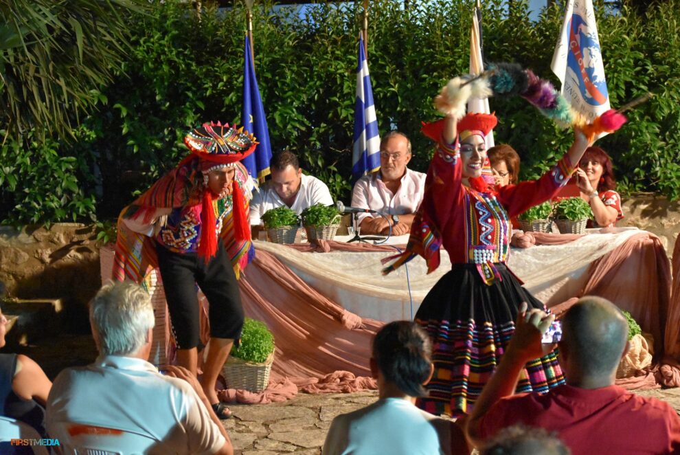 «Κυπαρισσιακές Ηλιαχτίδες» παράδοσης και πολιτισμού με το Διεθνές Φεστιβάλ Παράδοσης