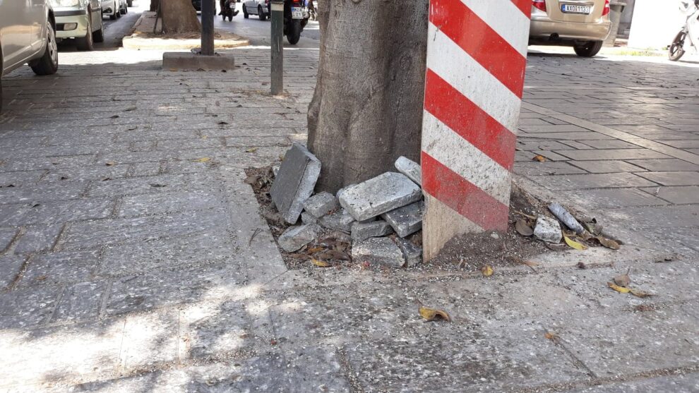 Η εγκατάλειψη στο κέντρο της Καλαμάτας