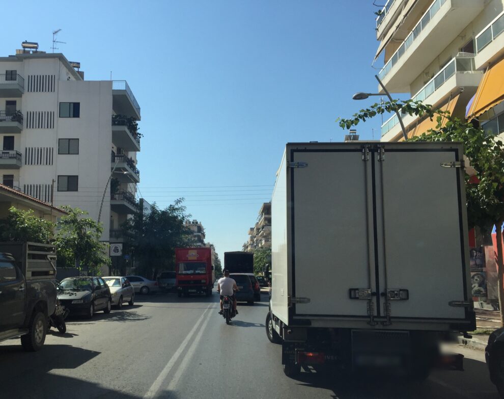 «Ειδική διαδρομή» η Φαρών σε ώρες αιχμής…