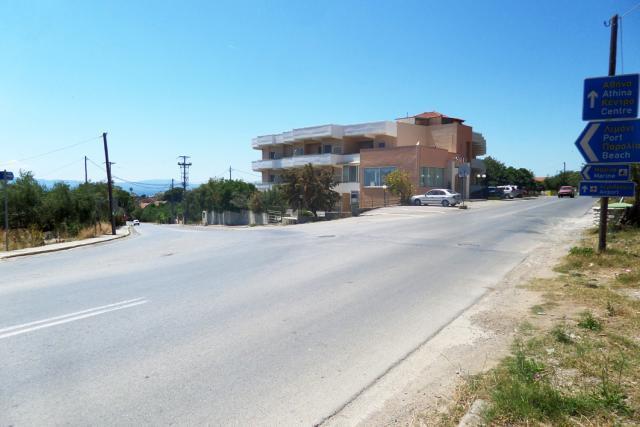 Ξεκίνησε το έργο των πεζοδρομίων εντός του περιμετρικού Καλαμάτας