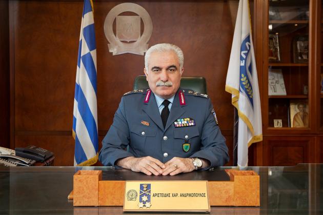 Γιατί έπρεπε να έρθει ο αρχηγός;