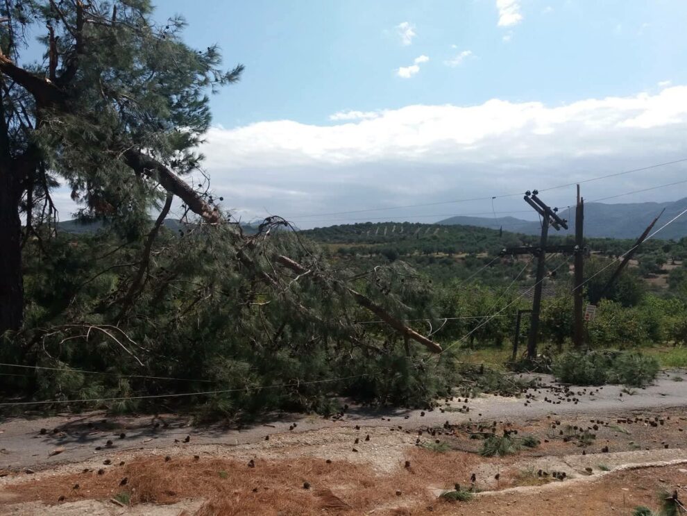 Ο «Ξενοφών» προκάλεσε  πυρκαγιές στην Κυπαρισσία που σβήστηκαν άμεσα