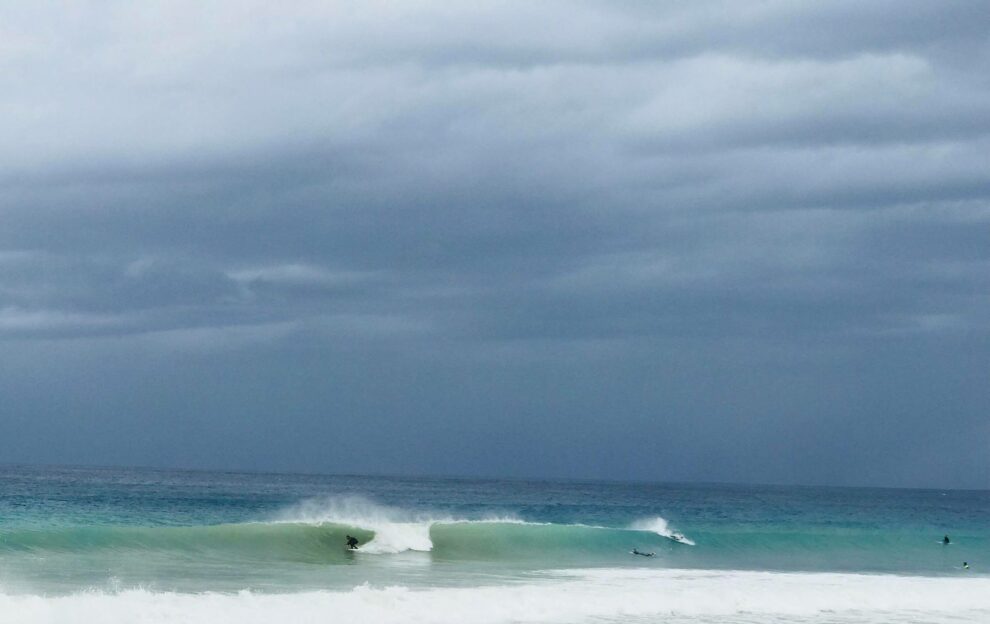 Surf στα κύματα του “Ζορμπά” χθες στο Καλό Νερό!