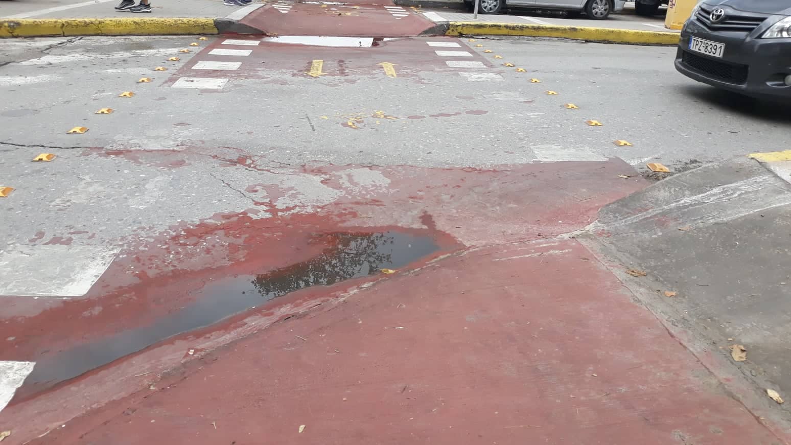 Κουνιούνται οι κυβόλιθοι στον ποδηλατόδρομο