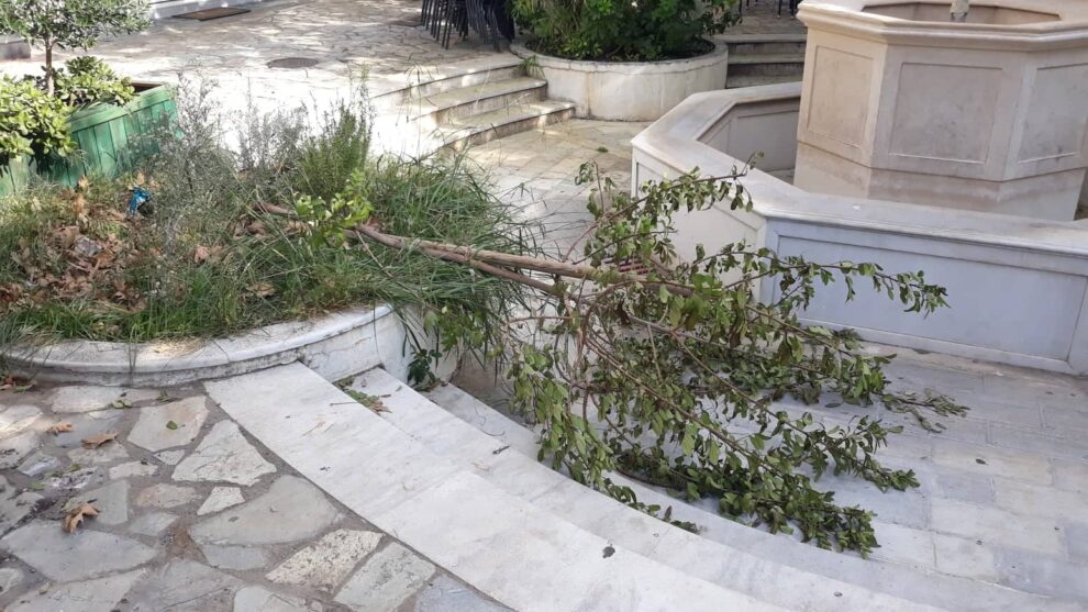 Σιντριβάνι Παπλωματάδικων συνέχεια