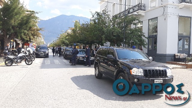 Η επιβλητική αυτοκινητοπομπή που συνοδεύει τον Πρόεδρο της Δημοκρατίας της Γερμανίας (βίντεο)