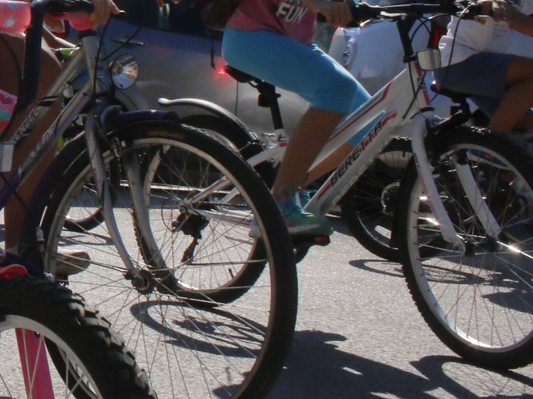 Οι ανήλικοι έκλεψαν ποδήλατο, ο πατέρας συνελήφθη για παραμέληση