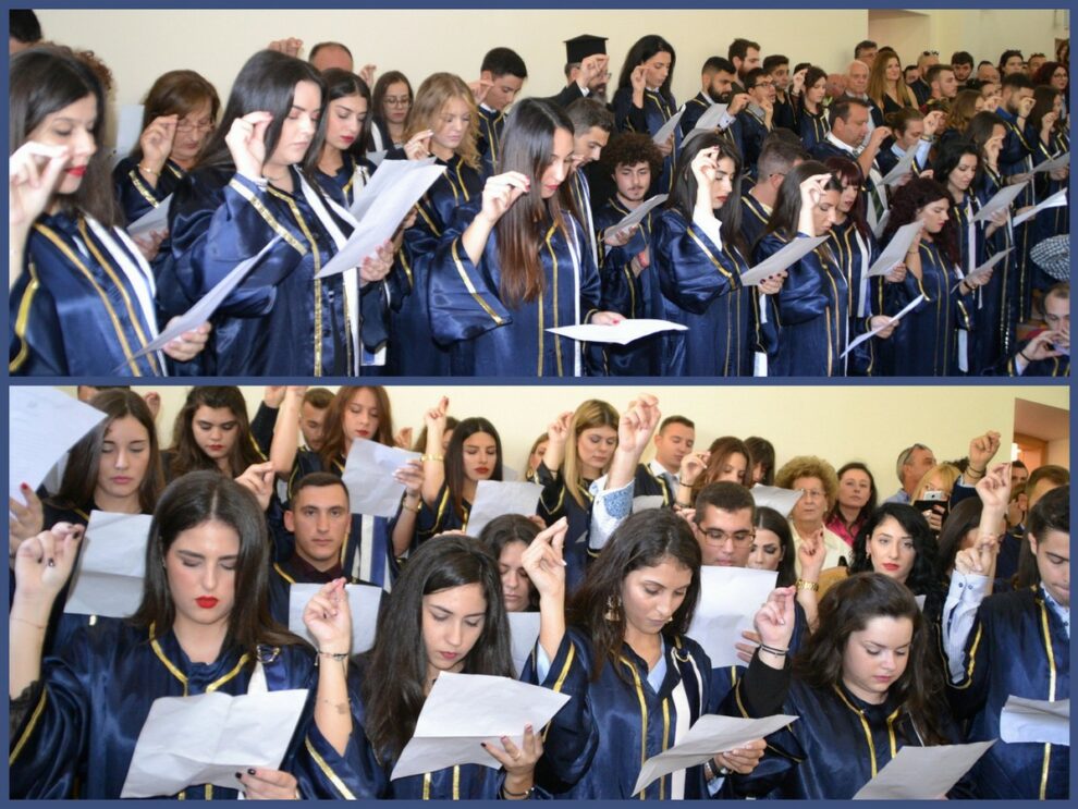 Ορκωμοσίες στην Πανεπιστημιακή Σχολή με μηνύματα κατά της κατάργησης των Λατινικών