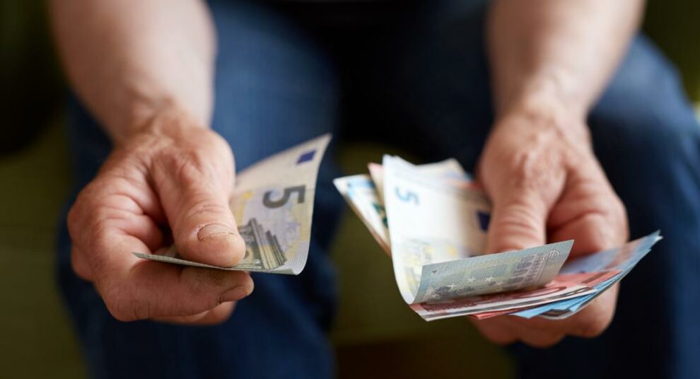 Ποιοι δικαιούνται το «μέρισμα υπερφορολόγησης»