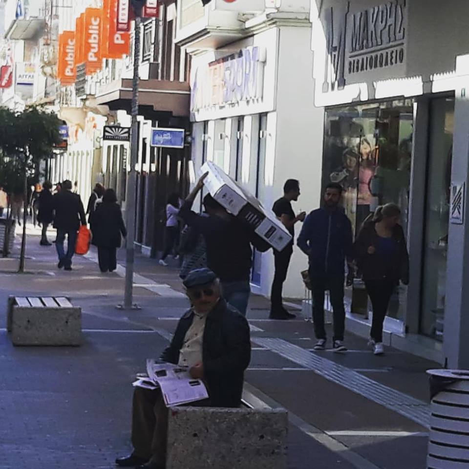 Σ. Τσώνης: “Γιορτές” που πλήττουν τις μικρές επιχειρήσεις η «Μαύρη Παρασκευή» και η «Λευκή Νύχτα»