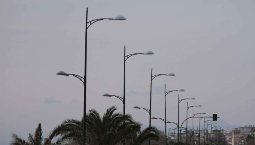 Δημοτικός φωτισμός για… κλάματα!